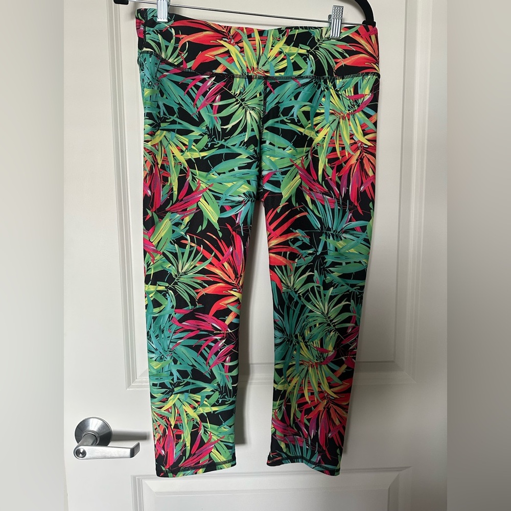 Fabletics Vibrant Leaf Print Leggings